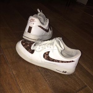 Meet your Posher, Emmanuel